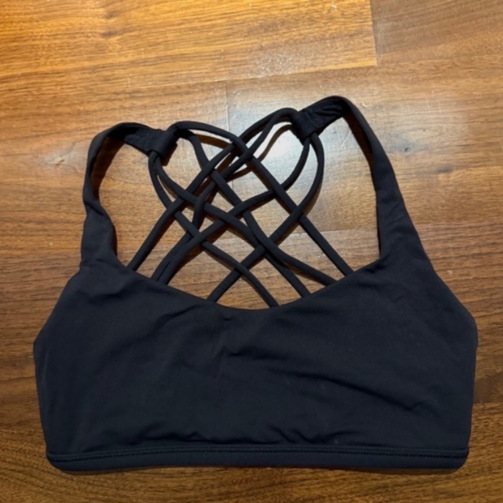 Lululemon Free To Be Sports Bra